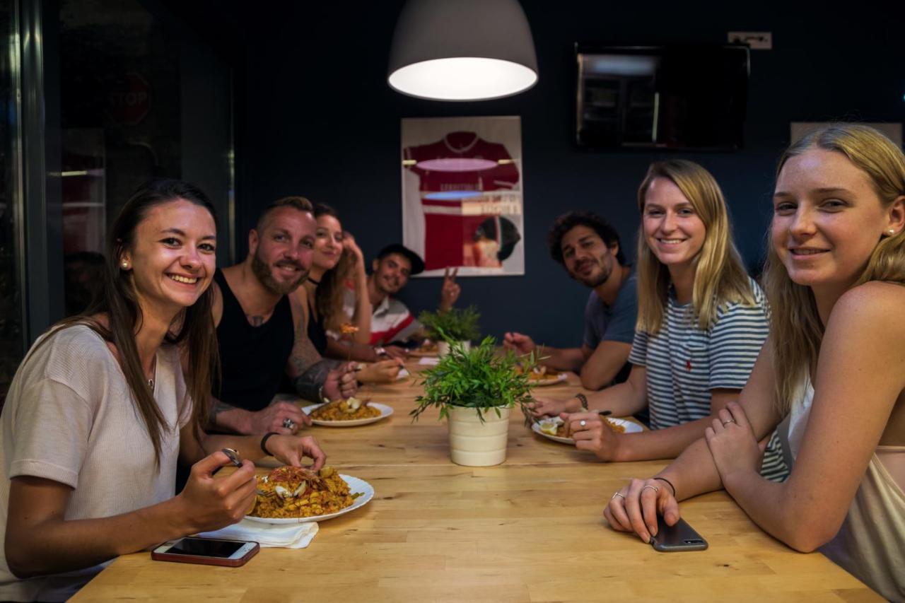 Sant Jordi Hostels Gracia Barcelona Exterior photo